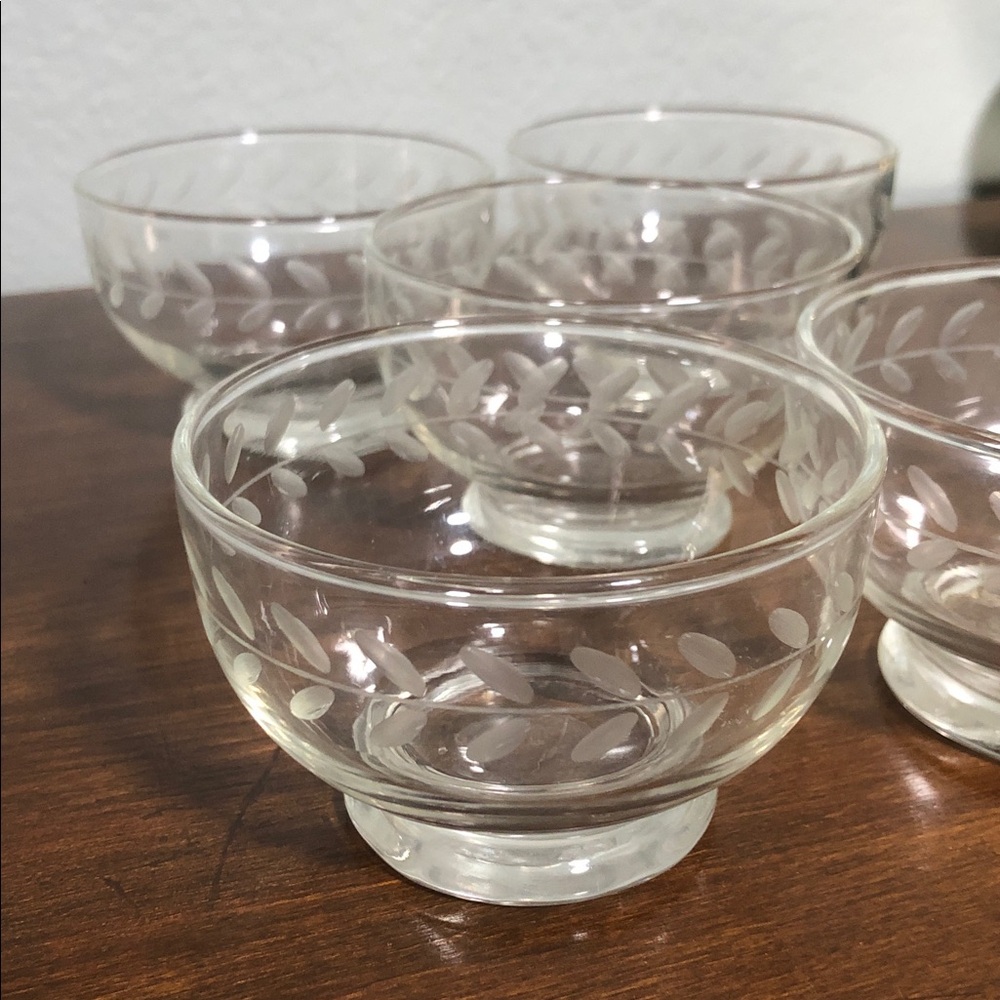 SET OF FIVE ANCHOR HOCKING ETCHED DESSERT FOOTED CUPS - Picture 5 of 5